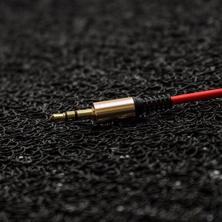AUX cable, 1 meter, Red/Gold