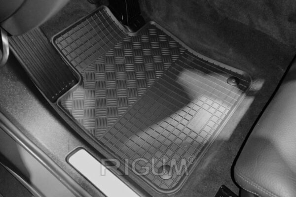 Гумени стелки Rigum за Volvo S60 (11.2018+)
