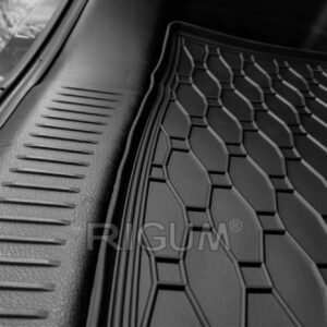 Гумена стелка за багажник Rigum за Suzuki SX4 S-Cross (01.2013+)
