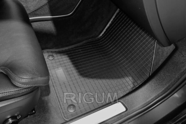 Гумени стелки Rigum за Volvo S60 (11.2018+)