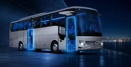 Туристическите автобуси