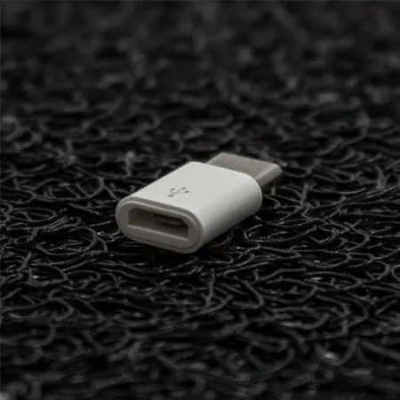 Преходник от Type C към Micro USB, Бял