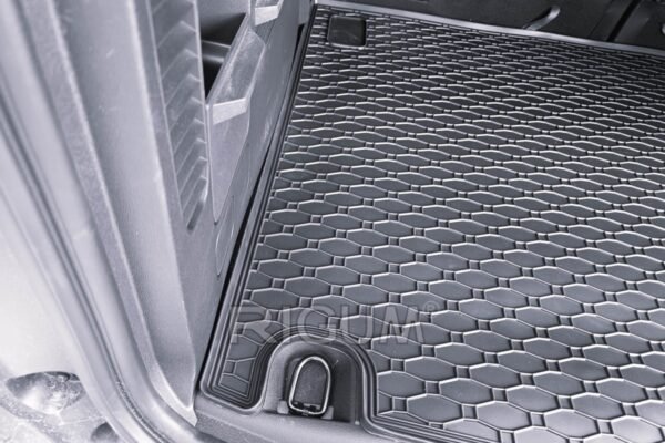 Гумена стелка за багажник Rigum за Ford Tourneo Courier (01.2023+)