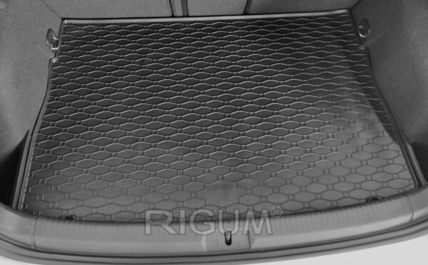 Гумена стелка за багажник Rigum за Volkswagen Golf 7 Hatchback (11.2012-12.2019) в горно положение на багажника
