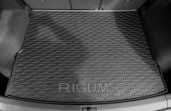 Гумена стелка за багажник Rigum за Volkswagen Tiguan (01.2016-12.2023) в горно положение на багажника