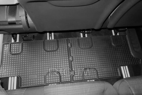 Гумени стелки Rigum за Mercedes-Benz V-Class Vito / Viano W447 (10.2014+) за 3-ти ред седалки