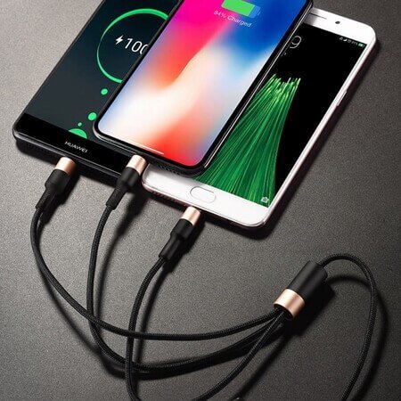 Кабел за зареждане 3 в 1 за Lightning / Micro-USB / Type-C 1m. – ЧЕРЕН