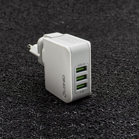 zaryadno-220v-ldnio-travel-charger-3-4a-3-usb-porta-byalo-topcase.jpg Зарядно 220V LDNIO Travel Charger 3.4A, 3 USB порта, Бяло